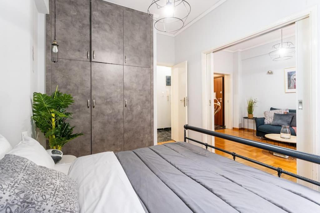 Downtown Cute Apt In The Heart Of Plaka Athena Bagian luar foto